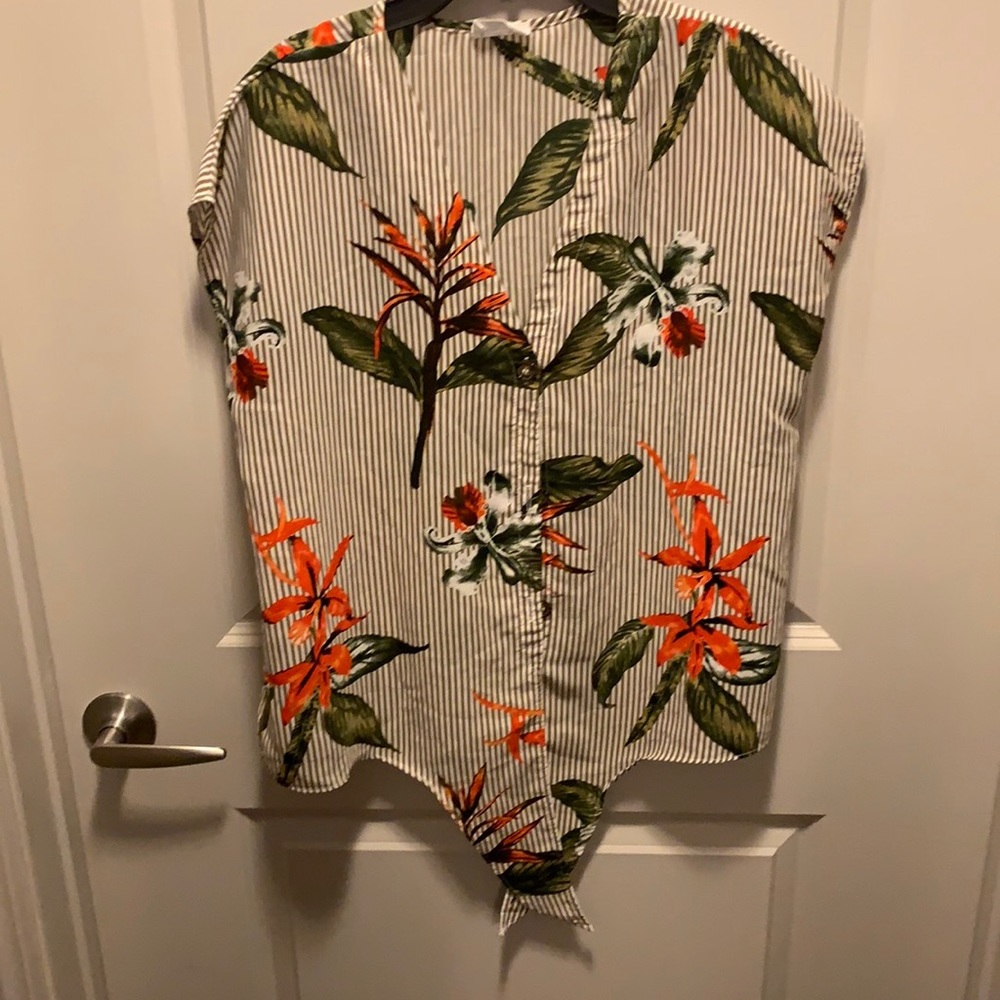 Floral top